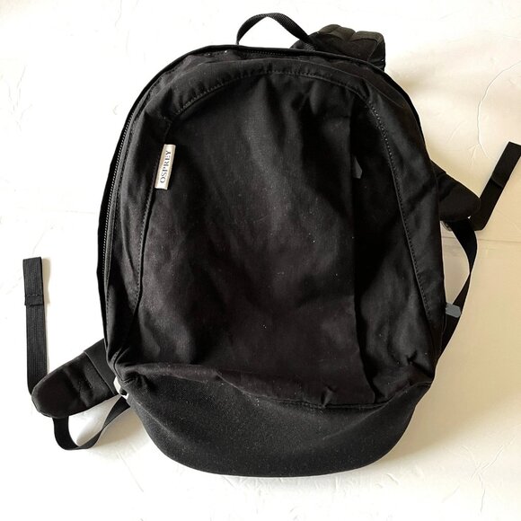 Osprey Small Day Black BackBack - Picture 1 of 4
